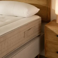 Corinto Matelas &agrave; ressorts ensachés et viscoélastique 150 x 190 cm