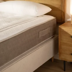 Epona Matelas &agrave; ressorts ensachés et viscoélastique 150 x 190 cm