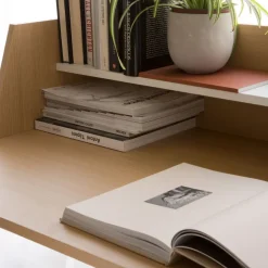 Matisse Bureau en ch&ecirc;ne clair et métal blanc avec étagère