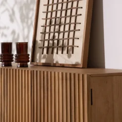 Nolan Aparador de madera maciza de mango